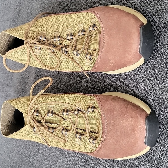 Men\'s Danner Caprine Olive/Pinecone Shoe